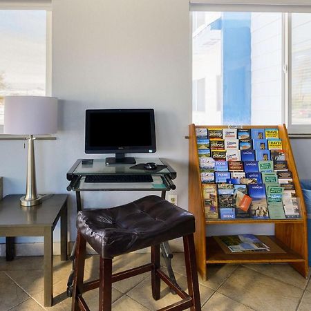 Surestay Hotel By Best Western Wells Buitenkant foto