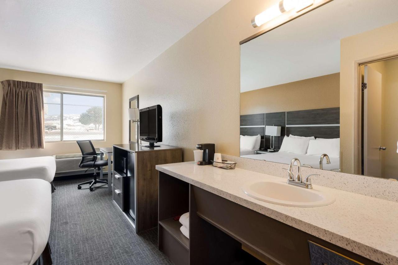 Surestay Hotel By Best Western Wells Buitenkant foto